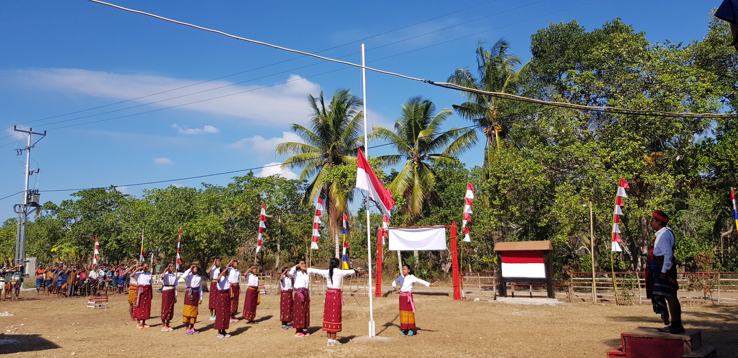 Aktivitas pendidikan dan komunitas